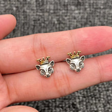 Load image into Gallery viewer, Cats with Crown Silver Plated Ear Studs