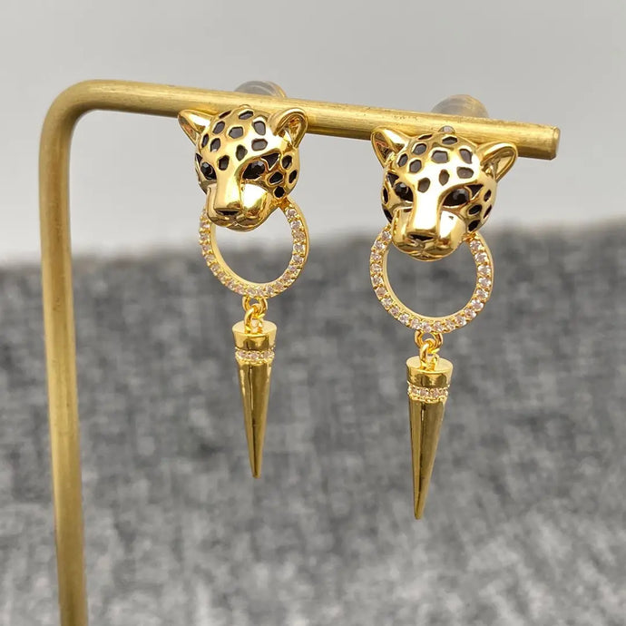 Exquisite Awl Charm Leopard Head Post Earrings