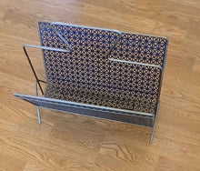 Load image into Gallery viewer, Metal Magazine Rack