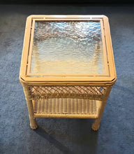 Load image into Gallery viewer, Wicker Table