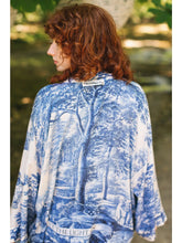 Load image into Gallery viewer, Delft Pixie Duster