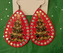 Load image into Gallery viewer, Christmas Tear Drop Earrings Vintage