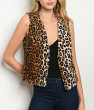 Load image into Gallery viewer, Faux Fur Leopard Vest