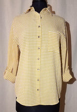 Load image into Gallery viewer, Gingham Button Down Shirt