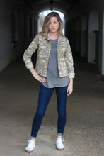 Load image into Gallery viewer, Plus Size Camo Jacket
