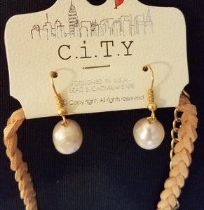 Suede Tassel with Pearls Necklace/Earrings