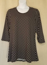 Load image into Gallery viewer, Plus Size Polka Dot Black and White Hi/Lo Tunic